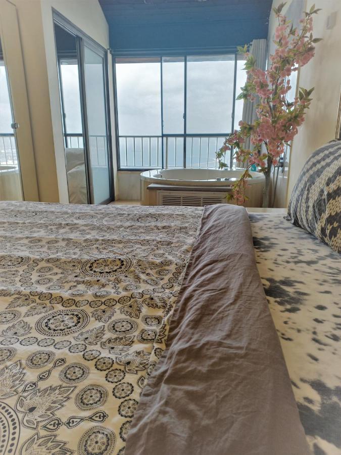Panorama Bay View 3 Room Haifa Exterior photo